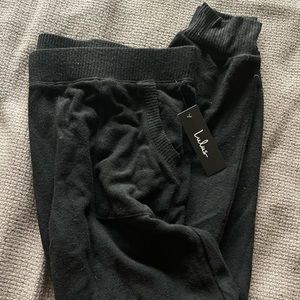NWT Lulu’s Comfy Days Ahead black joggers size S